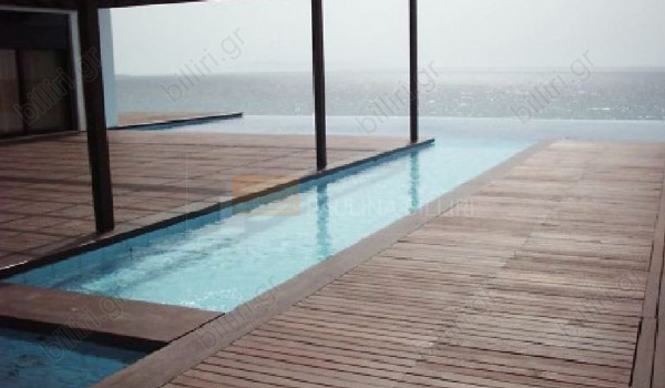Πισίνα - θέα . Swimming pool - view